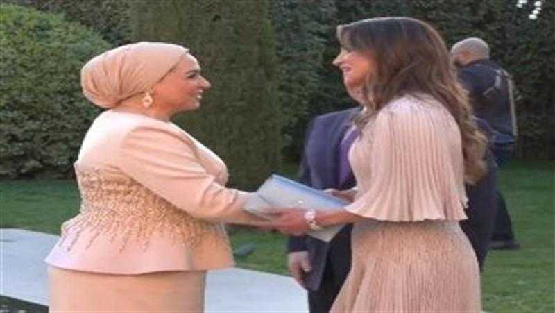 بالفيديو.. قرينة الرئيس السيسي وابنته تحضران زفاف كريمة العاهل الأردني